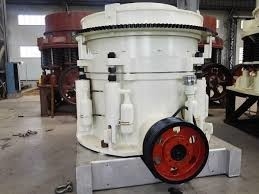 W pełni automatyczna sterowana hydrauliczna kruszarka stożkowa 280 - 650 T/H